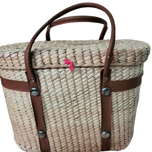 (#447) Vintage Straw Leather Trim Handbag - Picture 3 of 8